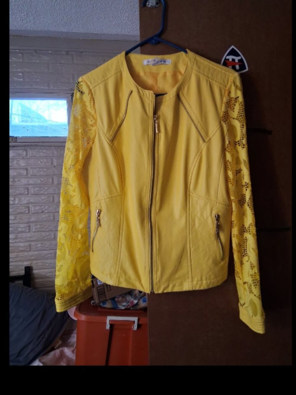 Peter Nygard Yellow Faux Leather Jacket Lace Sleeves Size M